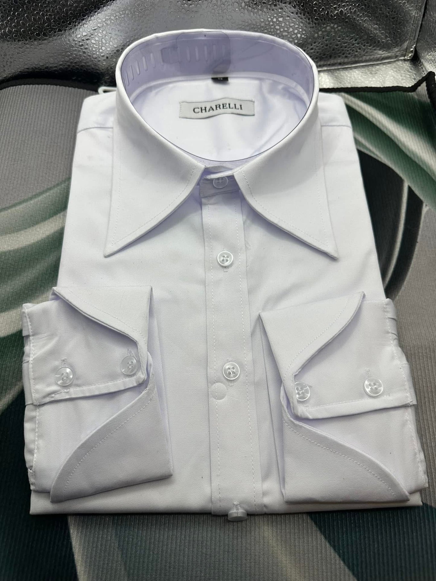 Chemise de Qualité Supérieure Charelli - Grand Col Élégant
